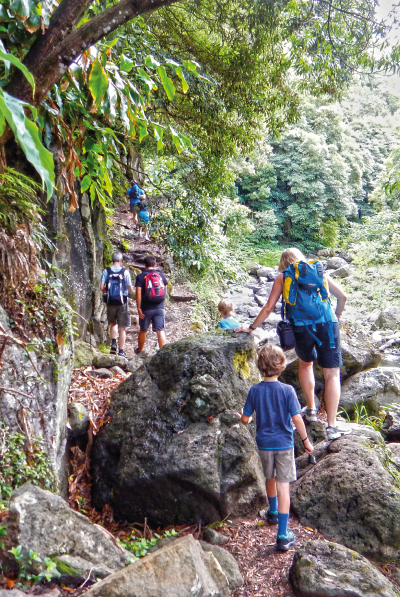 Hiking Faial da Terra
